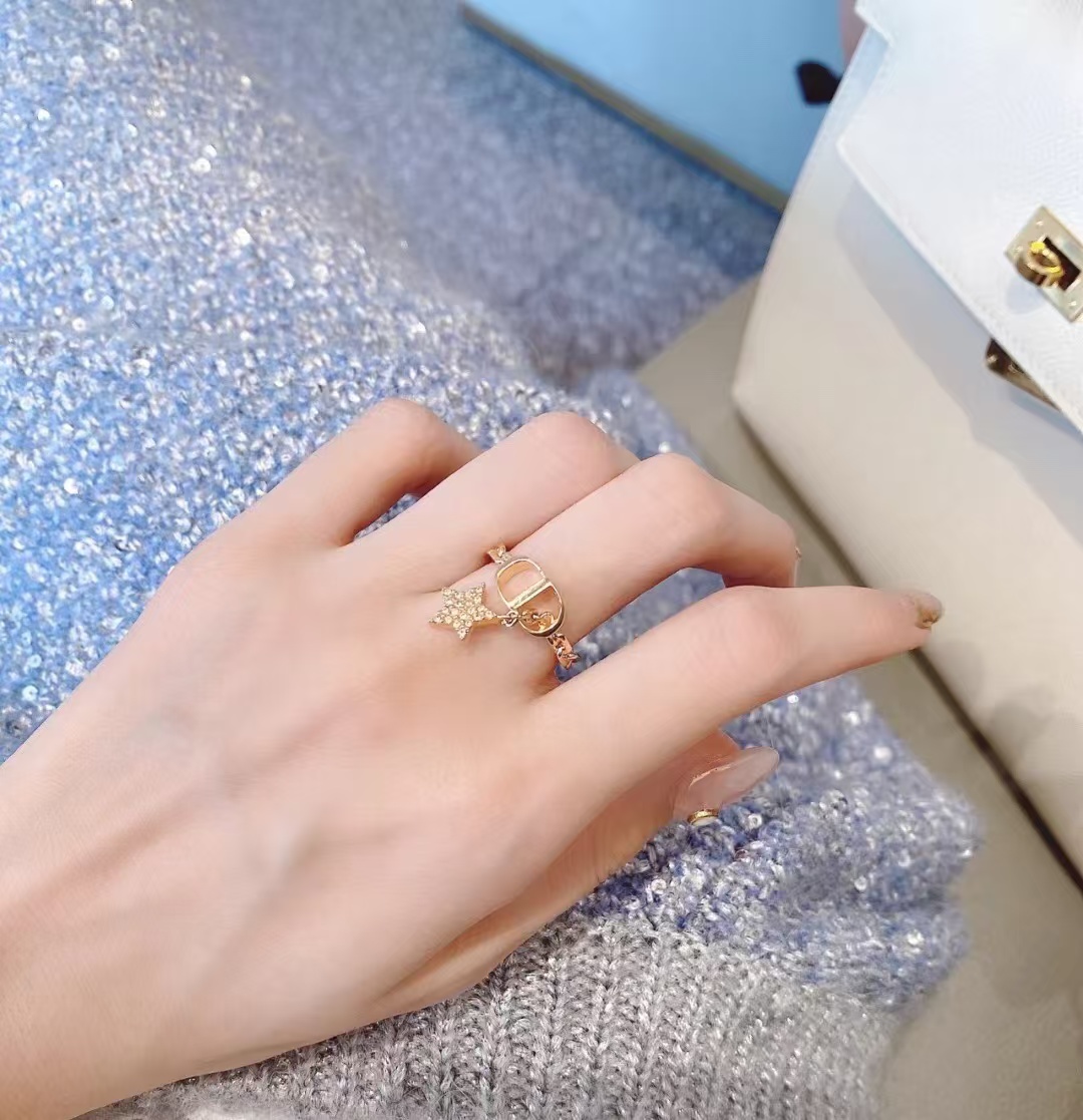 Dior CD Star Dangle Ring - Original Replica Club