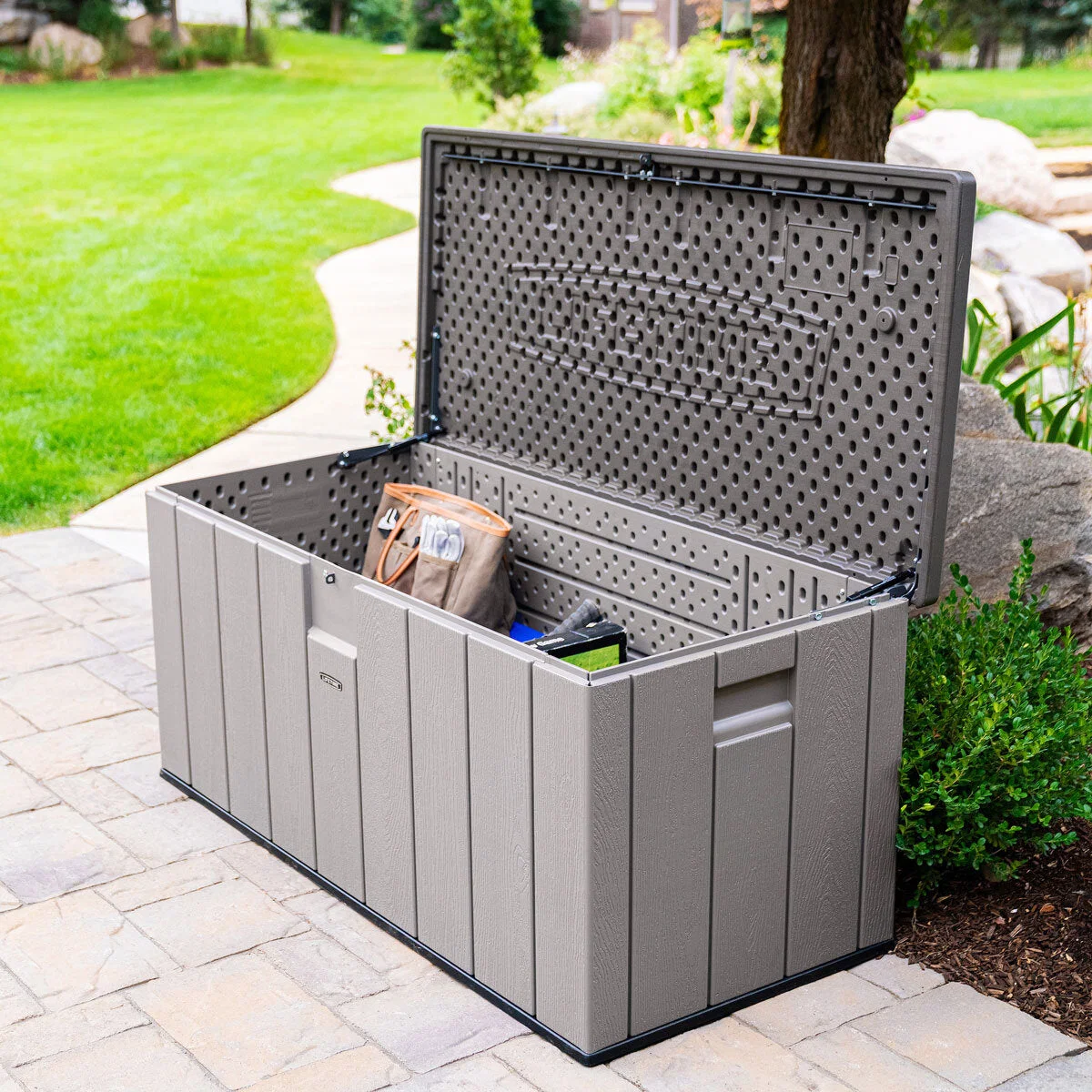 568-Liter Outdoor Storage Deck Box - Model 60384U