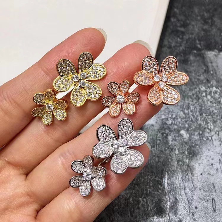 VCA Four Leaf Clover Ring - Original Replica Club