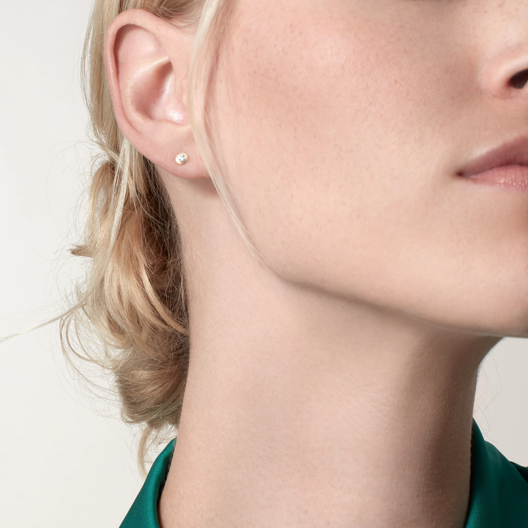 Cartier Diamond d'Amour Stud Earrings - Original Replica Club