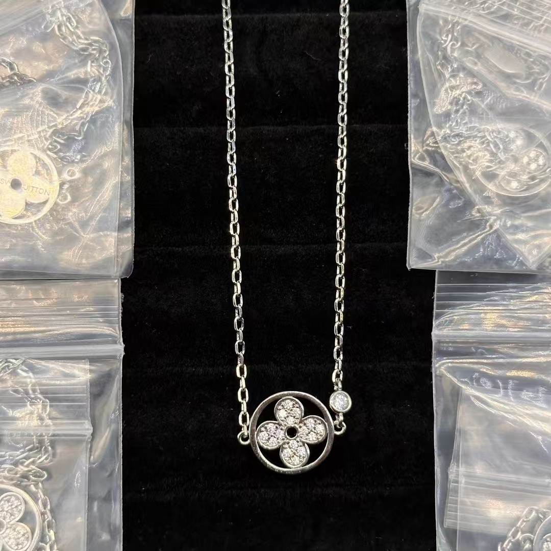 Louis Vuitton Blossom Sun Necklace - Original Replica Club