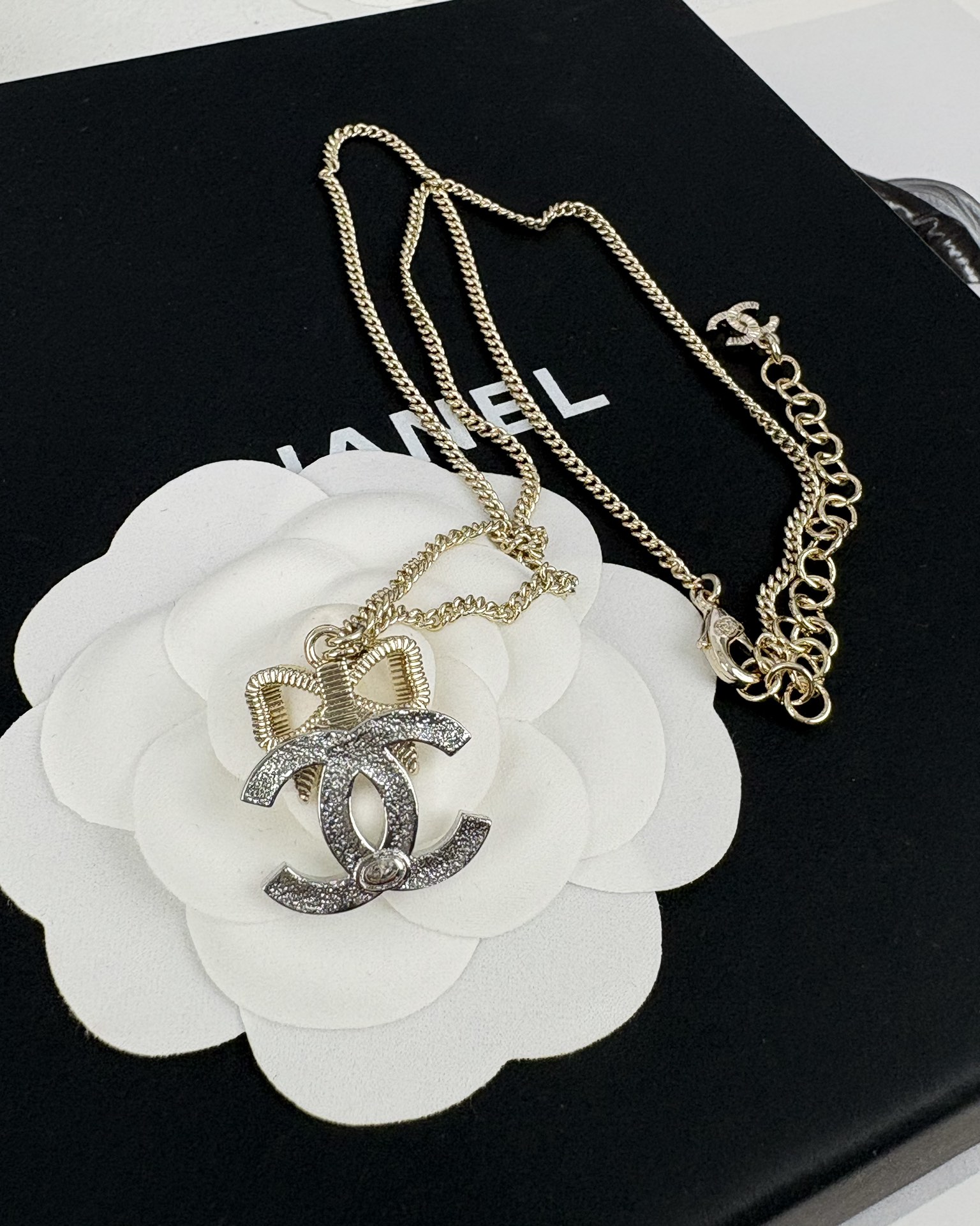 Chanel Light Gold Bow Mixed Silver CC Brooch Earrings Necklace - Original Replica Club