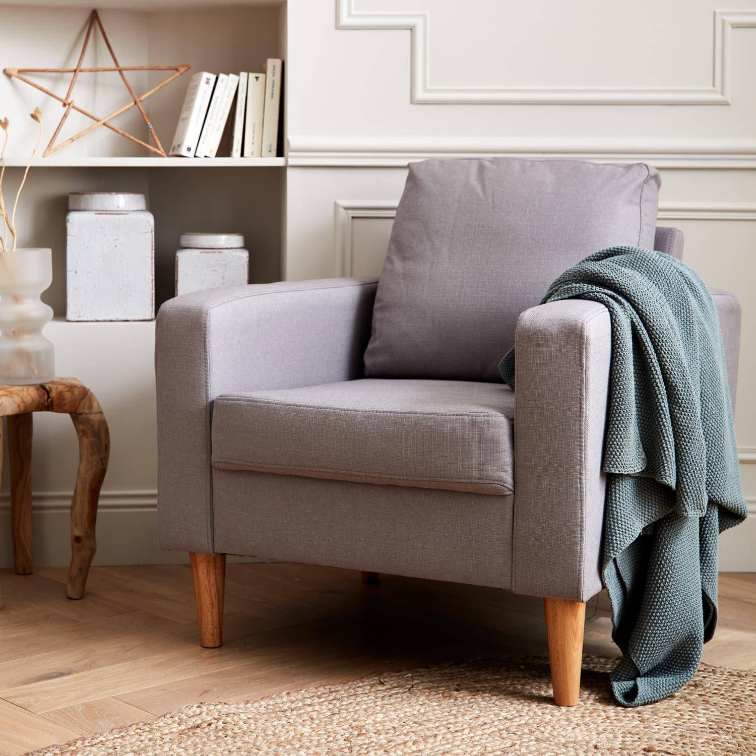 Bjorn - Sillón estilo escandinavo con patas de madera