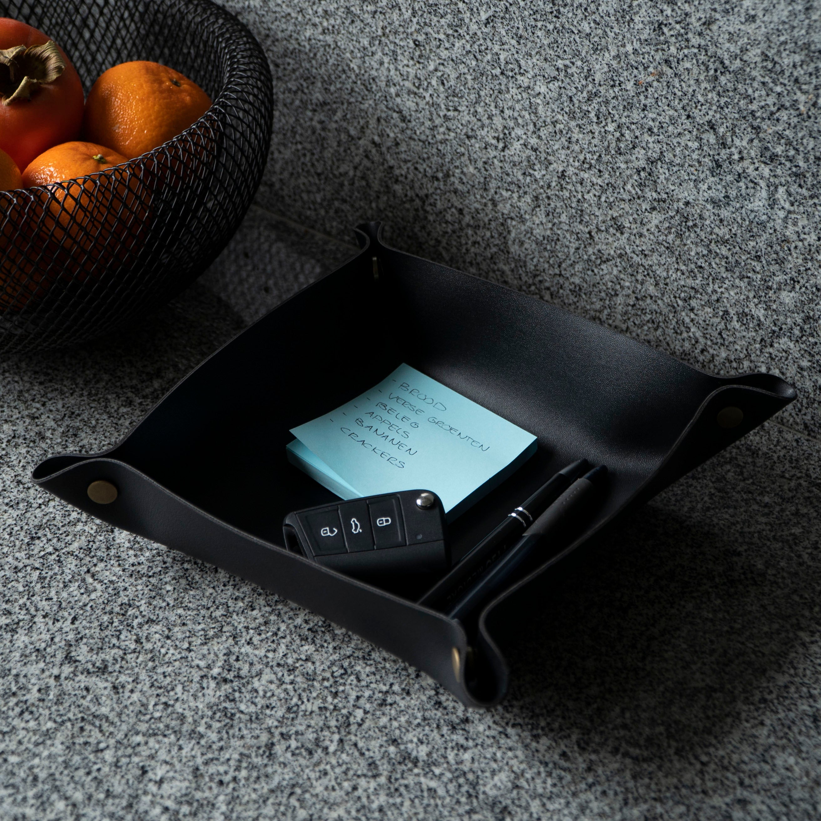 QUVIO Organizer vierkant leer met drukknoppen - Zwart