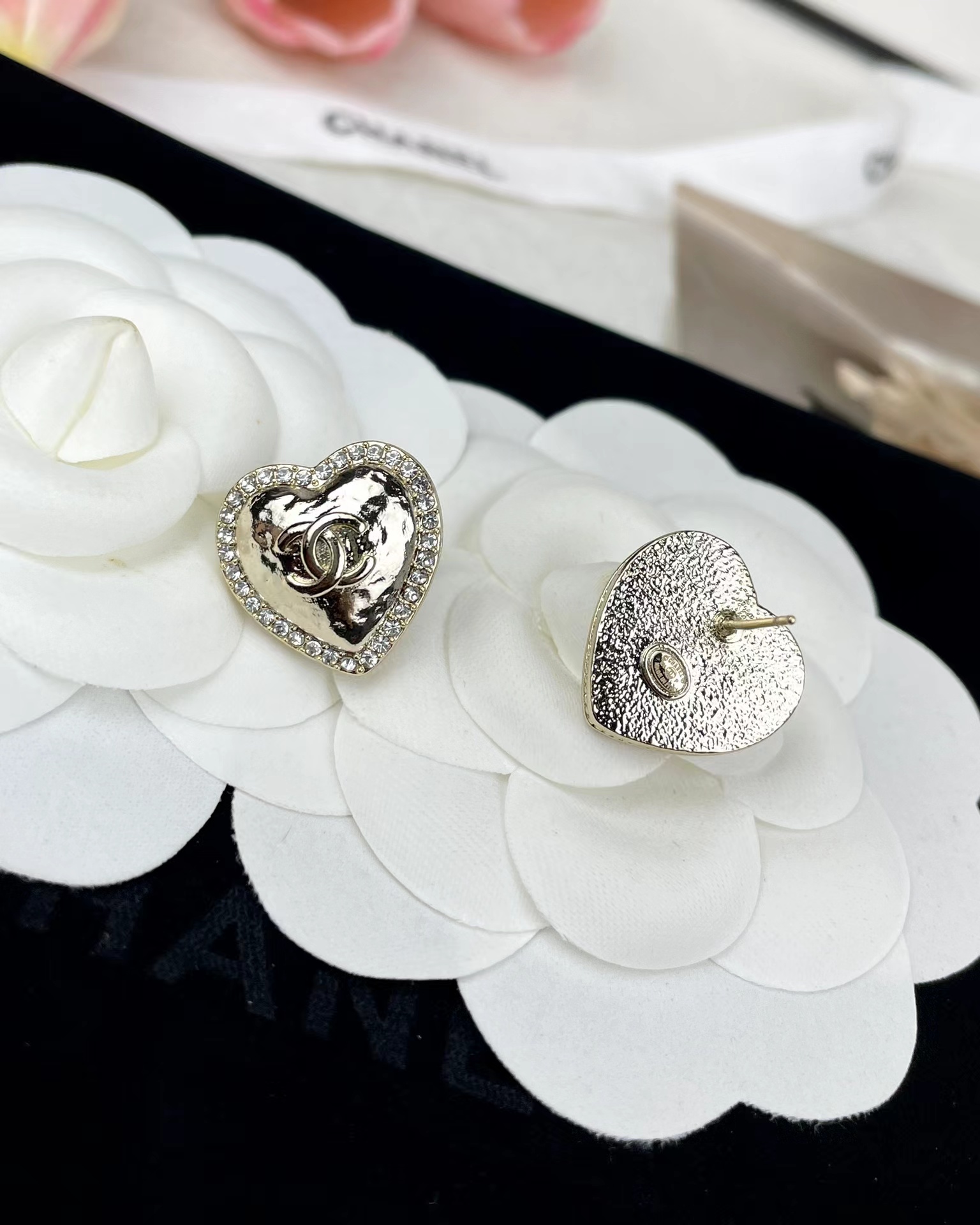 Chanel Love Heart Pearl Stud Earrings - Original Replica Club