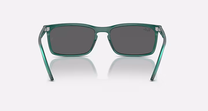 Ray-Ban RB4435