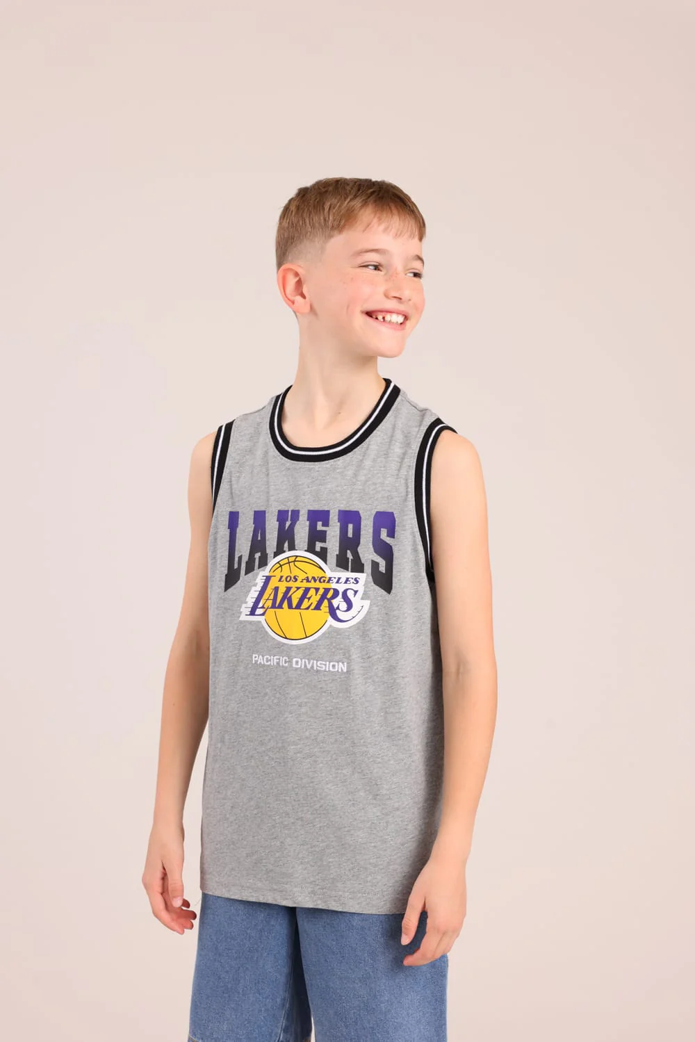 גופייה ממותגת NBA