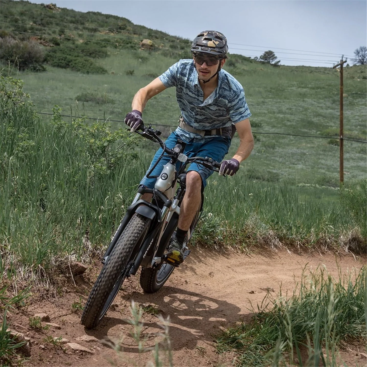 GOTRAX Tundra Electric Bike for Adults, 750W 48V 26" x 4" Fat Tire Adult Dirt Electric Bicycle, 20MPH All Terrain Electric Mountain Bike, Step over, Silver - Image 14