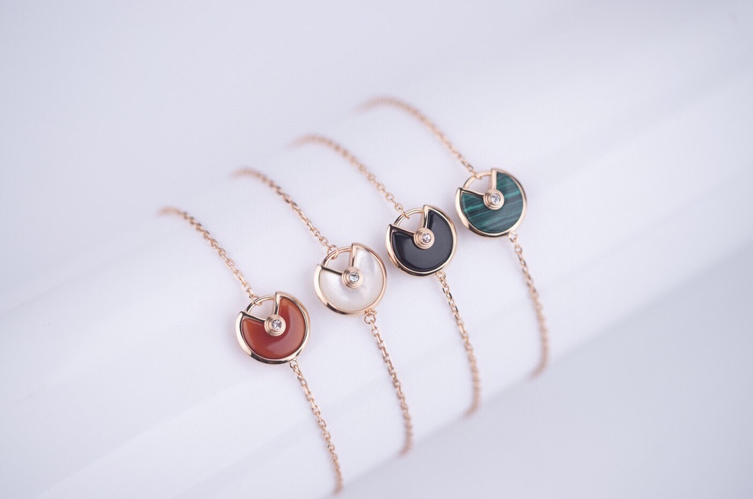 Cartier Amulette de Necklace Earring Bracelet - Original Replica Club