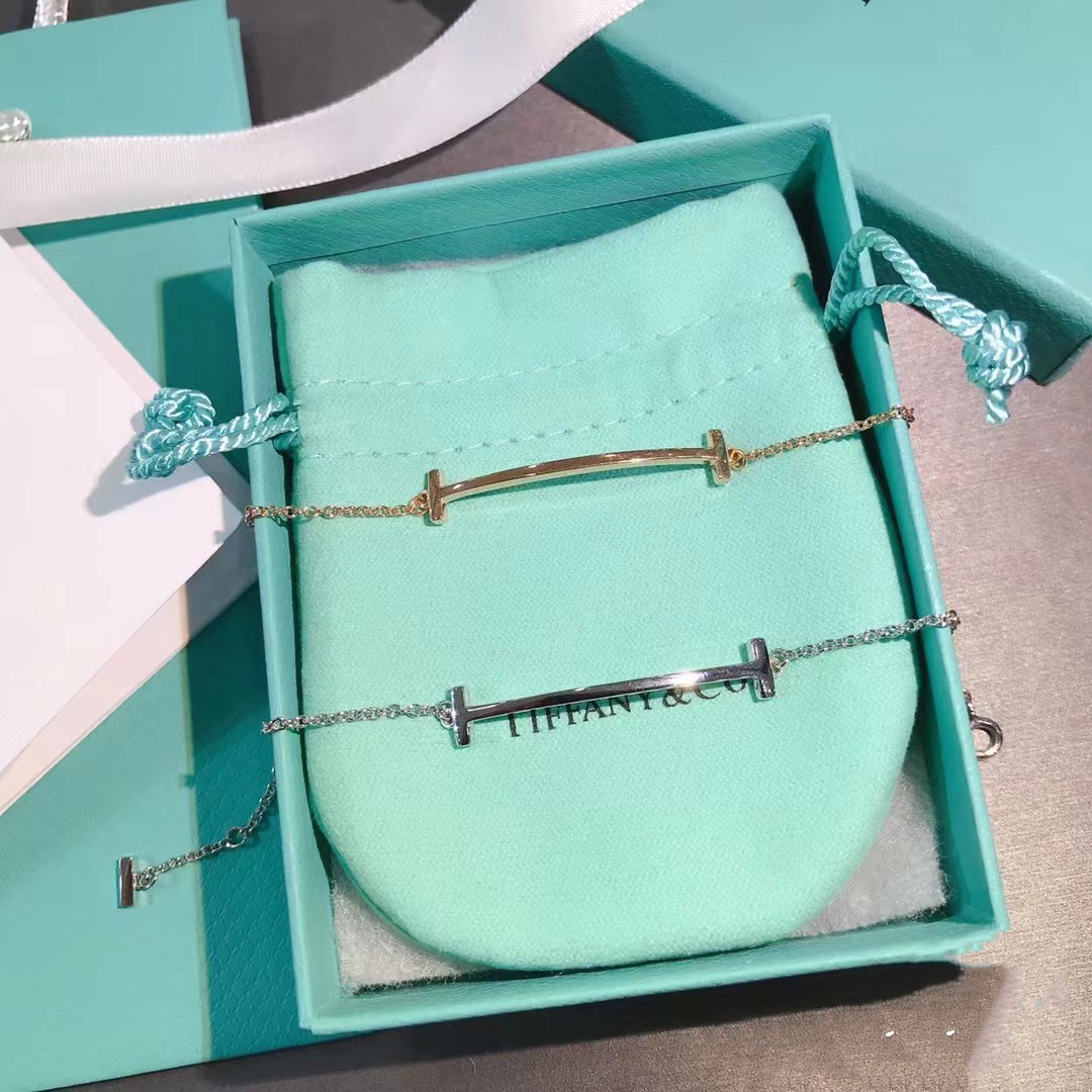 Tiffany No Diamond Smooth T Bracelet - Original Replica Club
