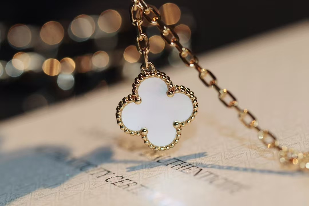 VCA Limited Version Lucky Alhambra Bracelet 4 Motifs - Original Replica Club