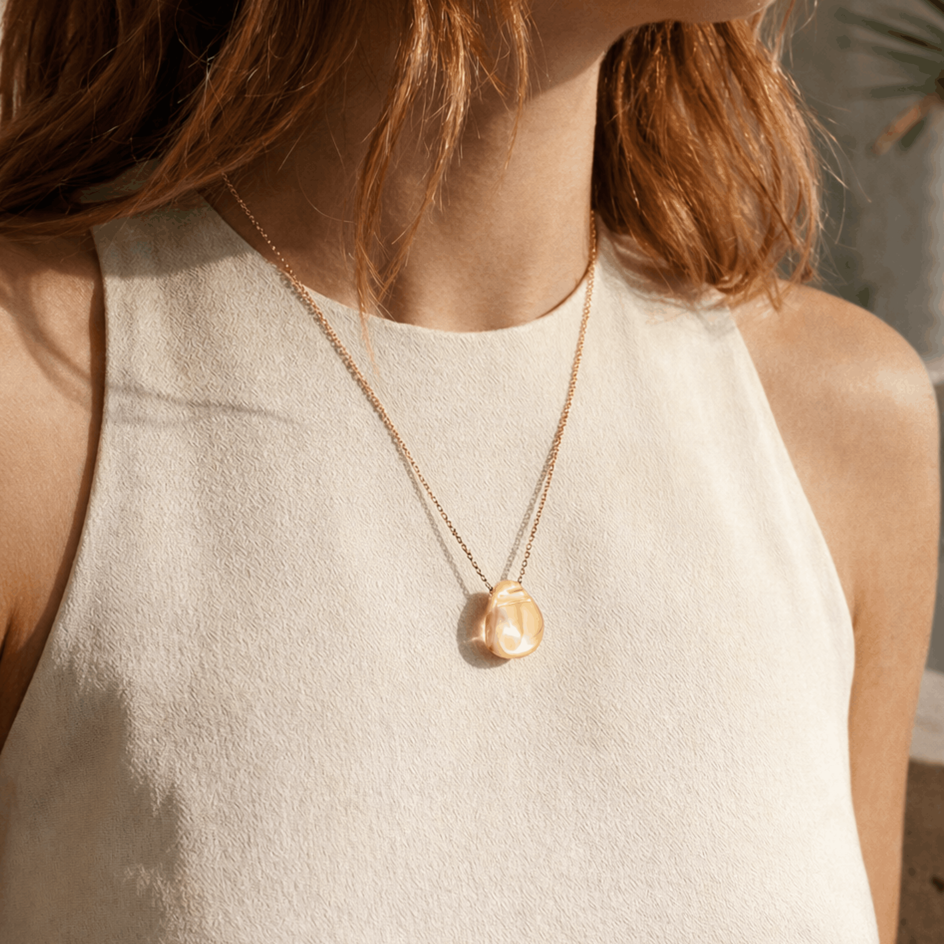 PENDENTIF CABOCHON - CRISTAL LUSTRÉ OR, PLAQUÉ OR JAUNE 18 CARATS