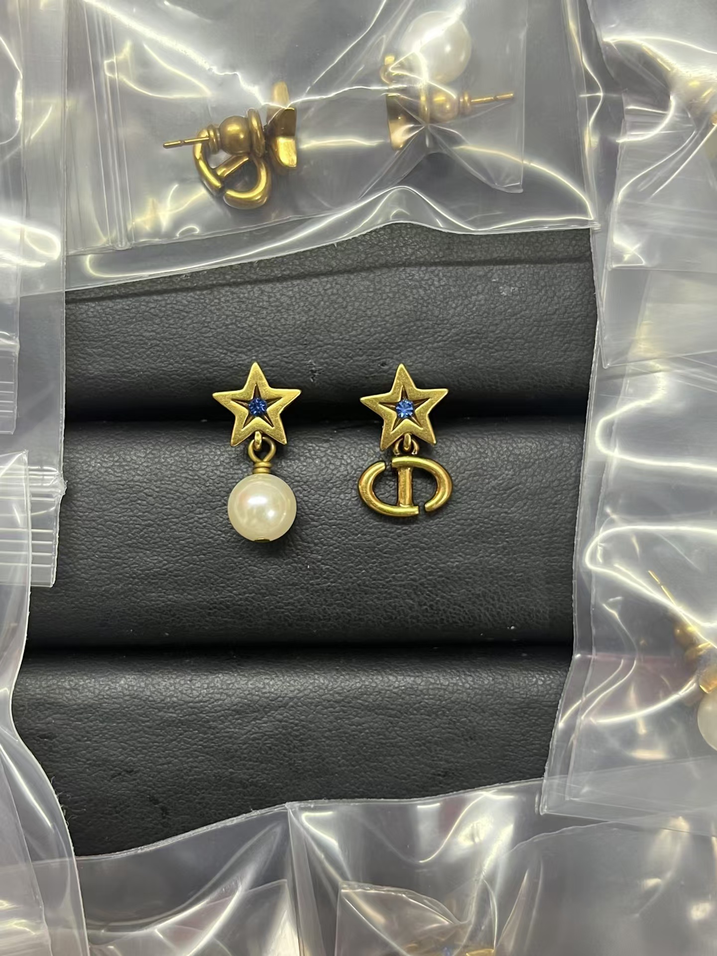 Dior Asymmetric Star Earrings - Original Replica Club