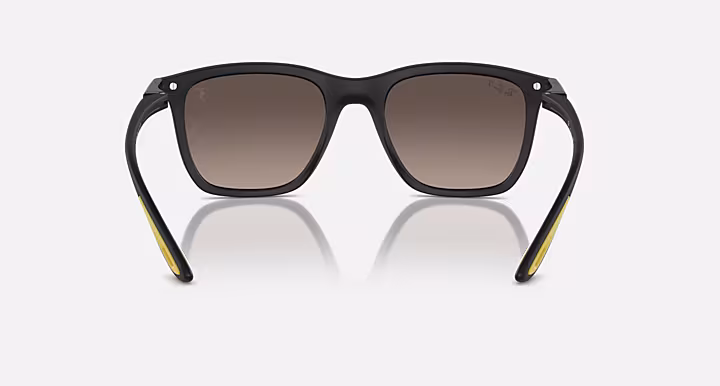 Ray-Ban RB4433M SCUDERIA FERRARI SPECIAL EDITION 2024