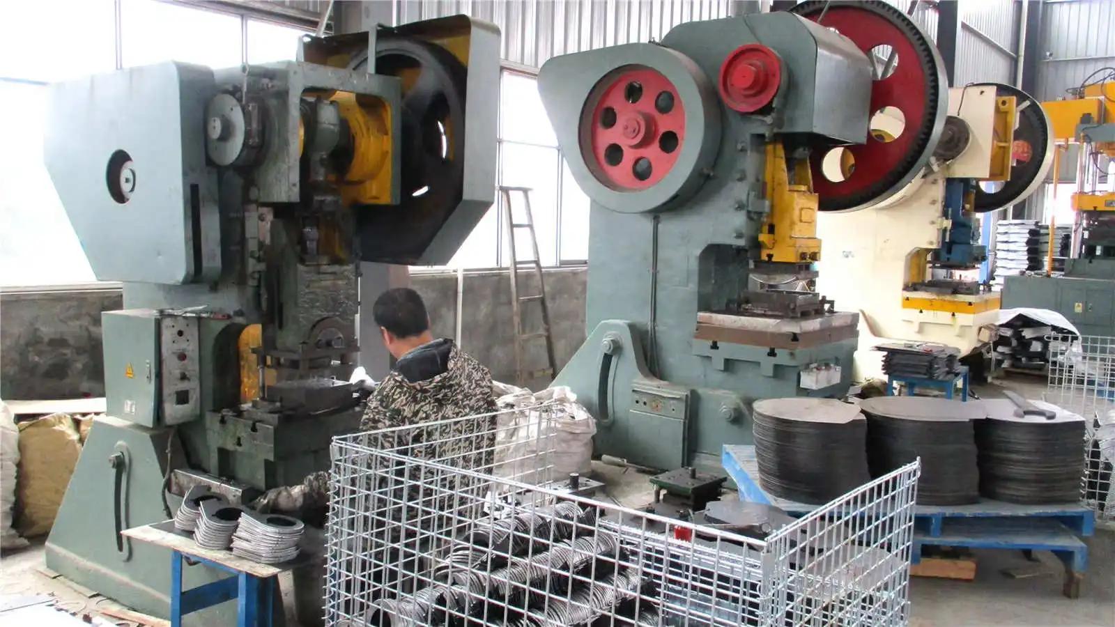 Assembly line at Xiangdong Machinery