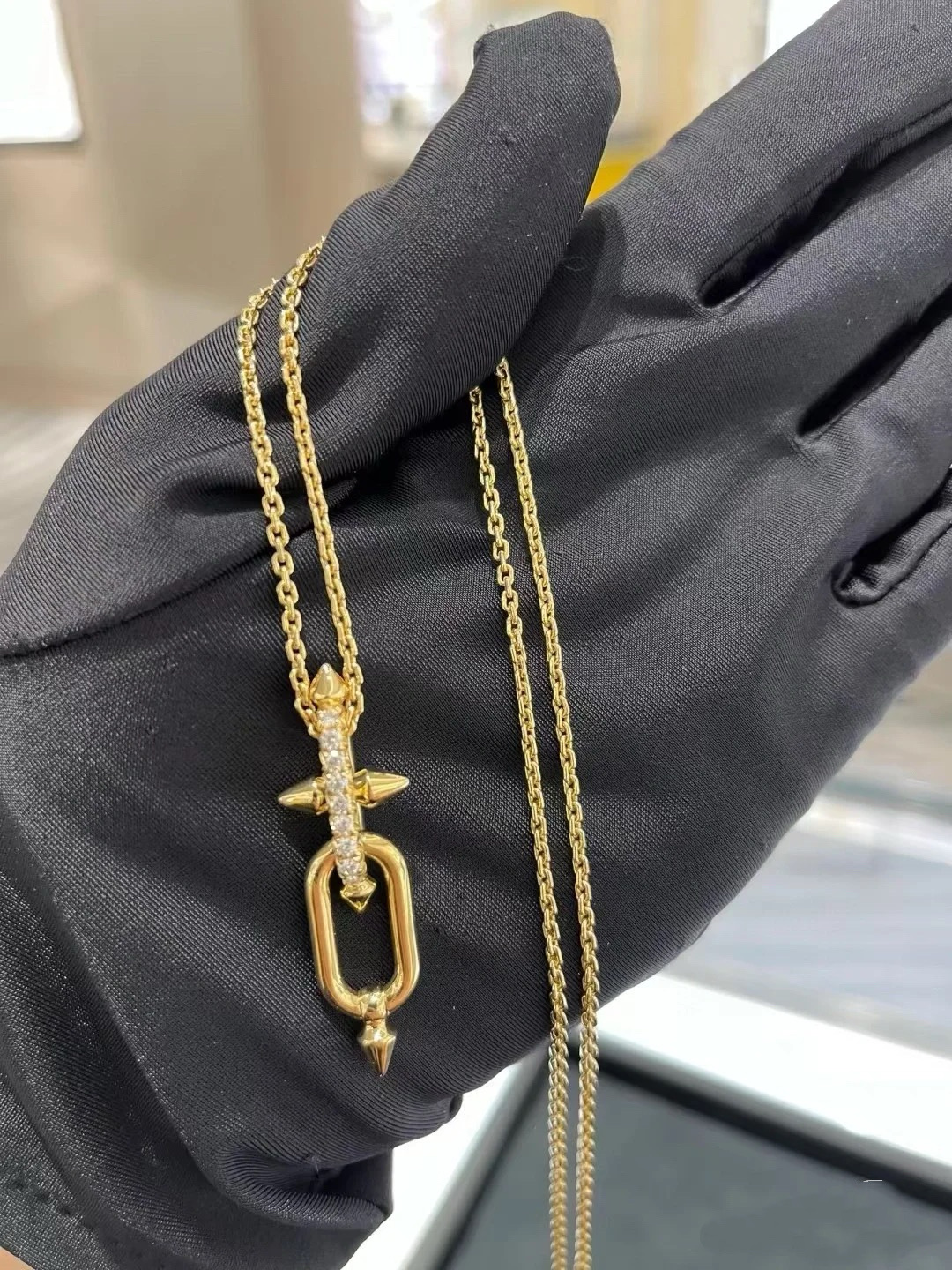 Tiffany Titan by Pharrell Williams Pendant Necklace in Yellow Gold - Original Replica Club