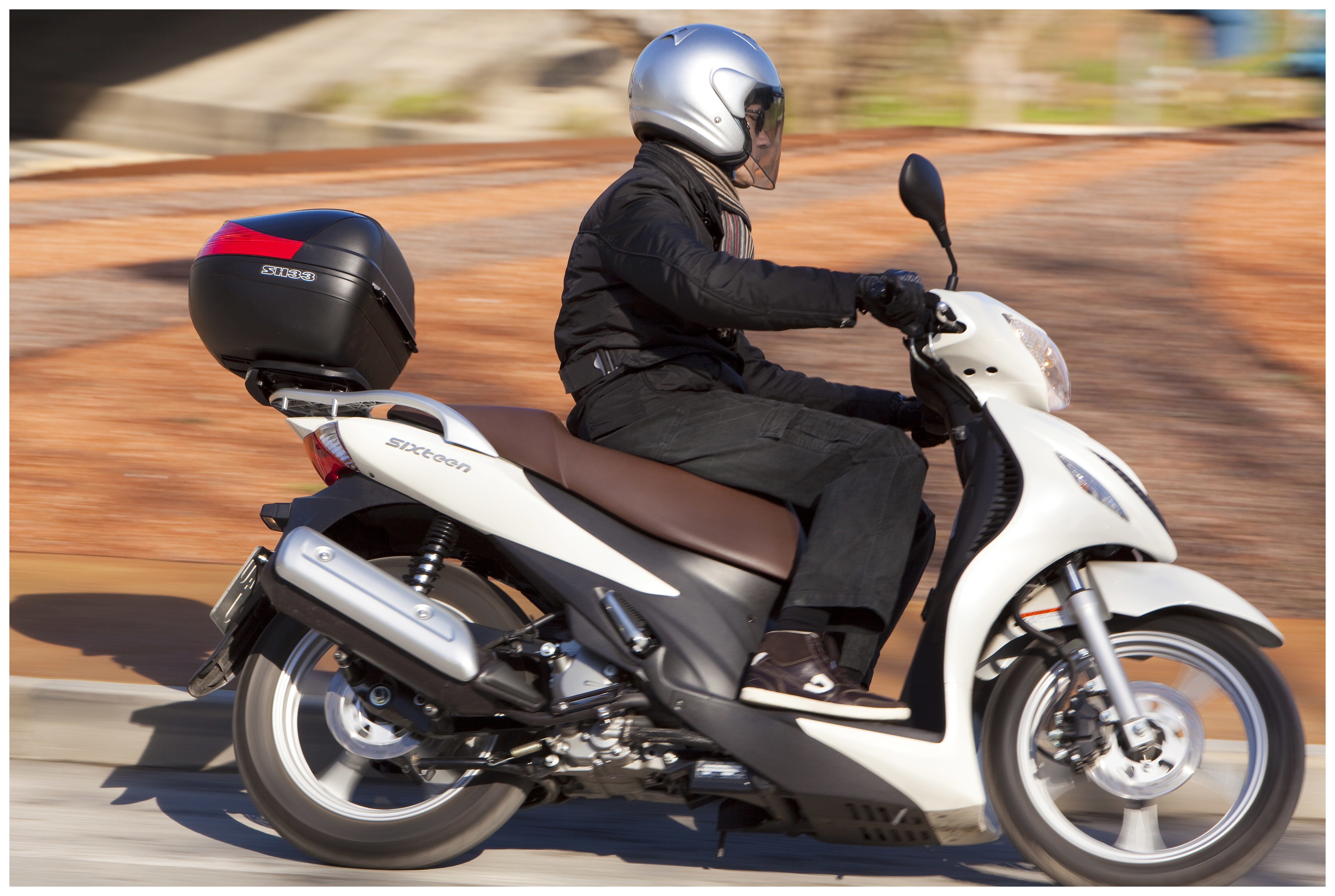 SportsBikeShop Shad SH33 Top Case