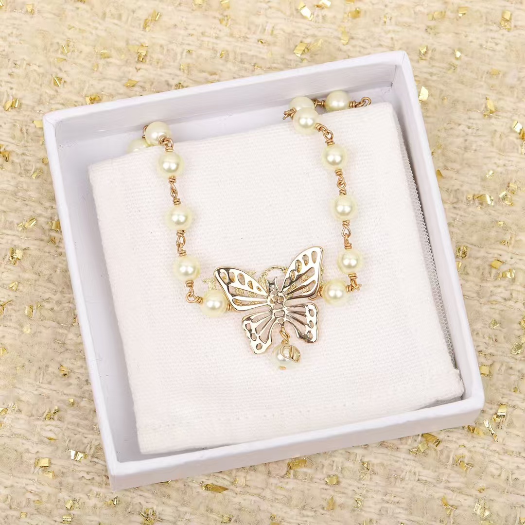 Dior Hollow Butterfly Pendant Pearl Necklace - Original Replica Club