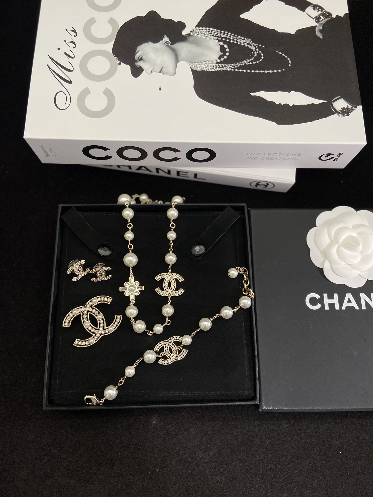 Chanel Pearl Brooch Earrings Bracelet Necklace - Original Replica Club