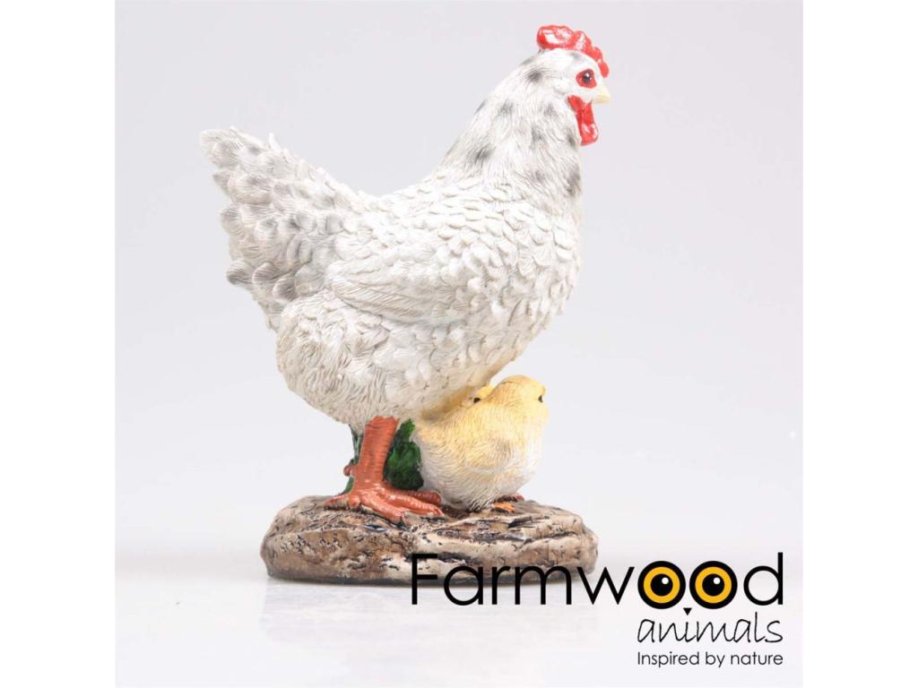Pollo con pollitos en resina 15 x 11 x 20 cm