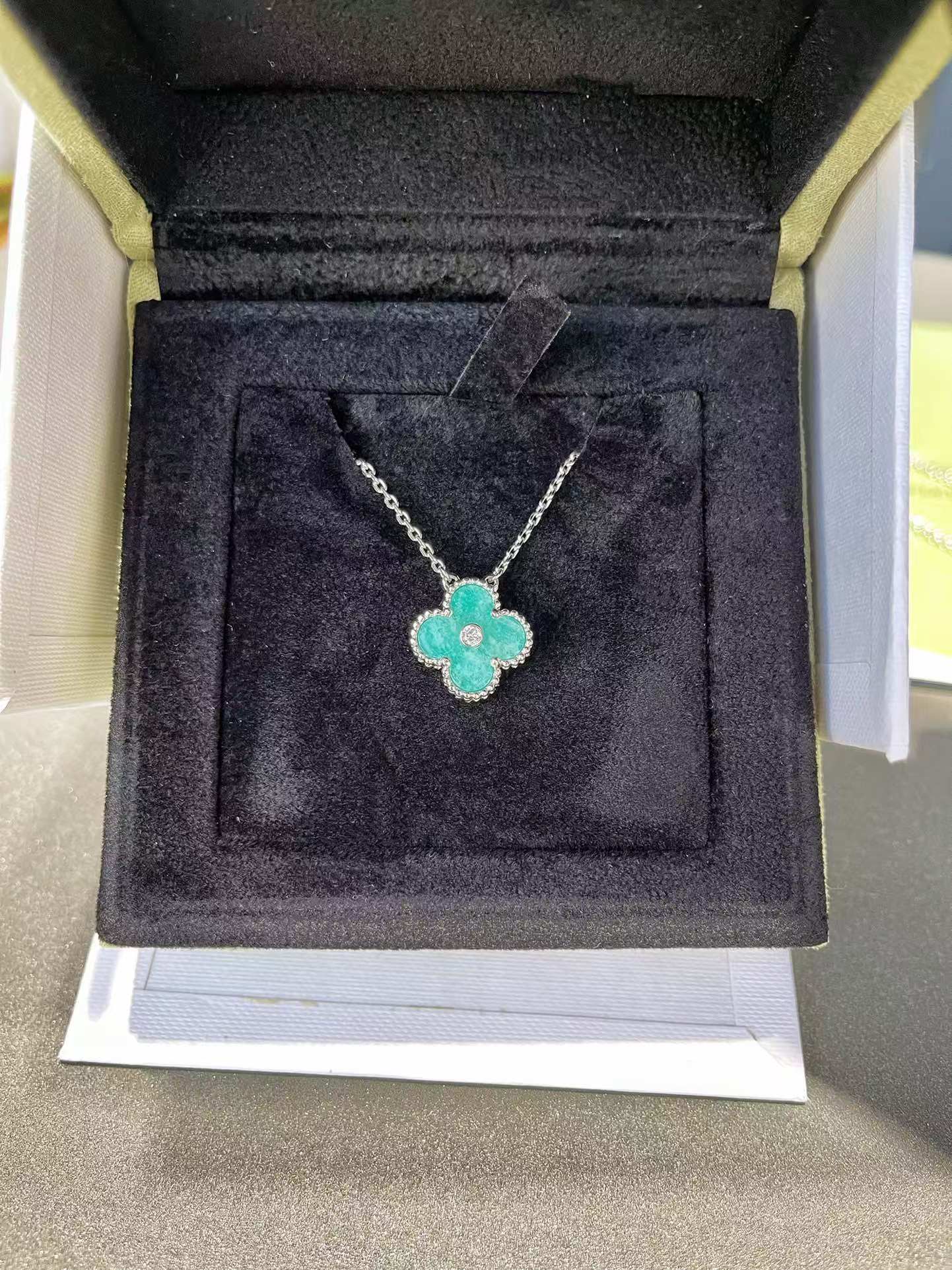 VCA Vintage Alhambra Pendant Necklace - Original Replica Club