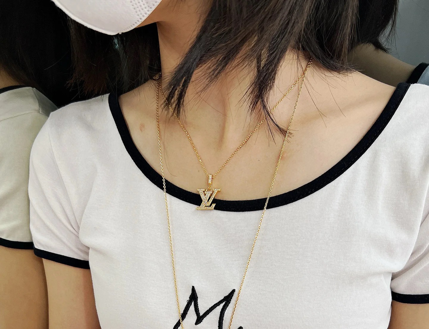 Louis Vuitton Full Diamond Paved LV Pendant Necklace - Original Replica Club