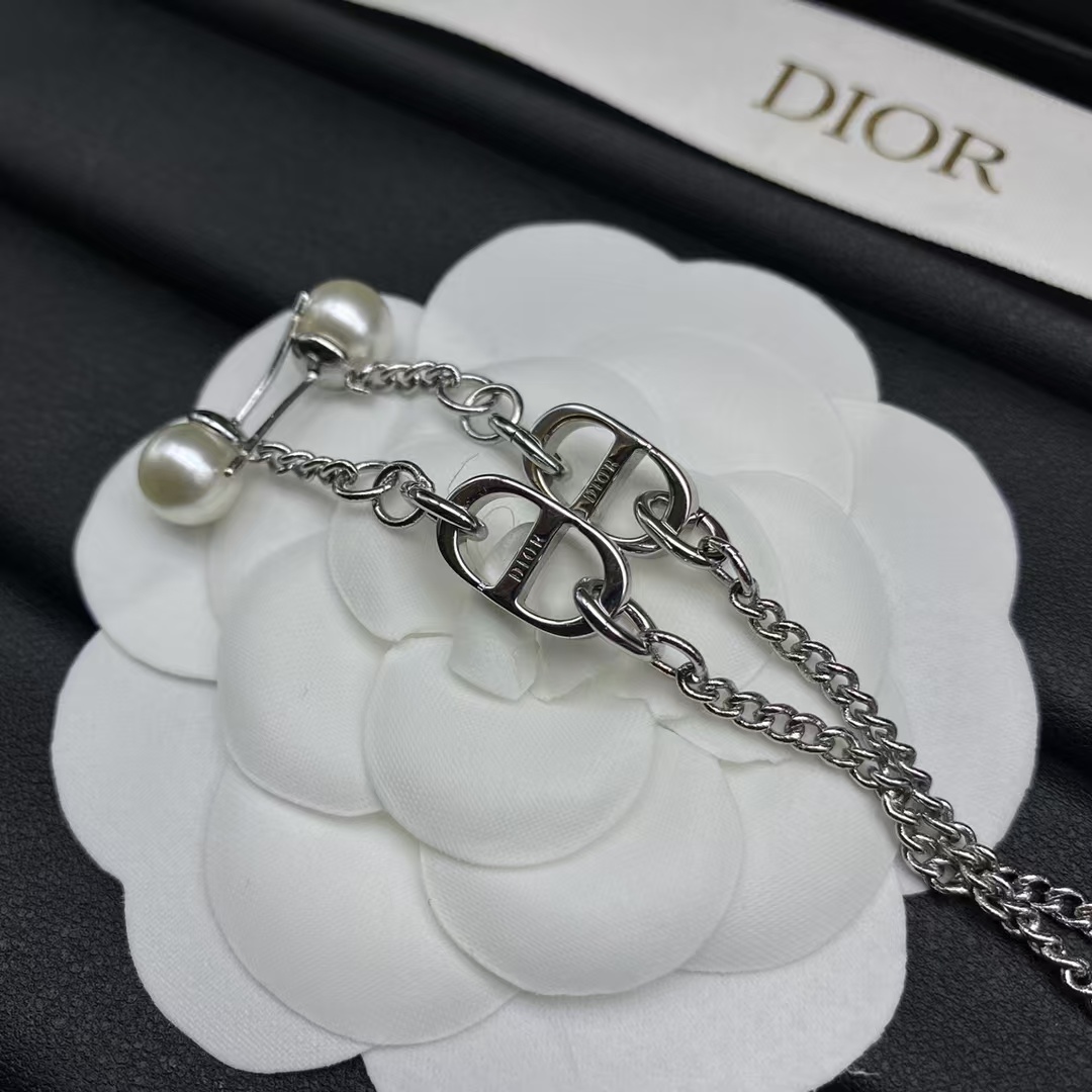 Dior Chain Dangle Pearl Earrings - Original Replica Club
