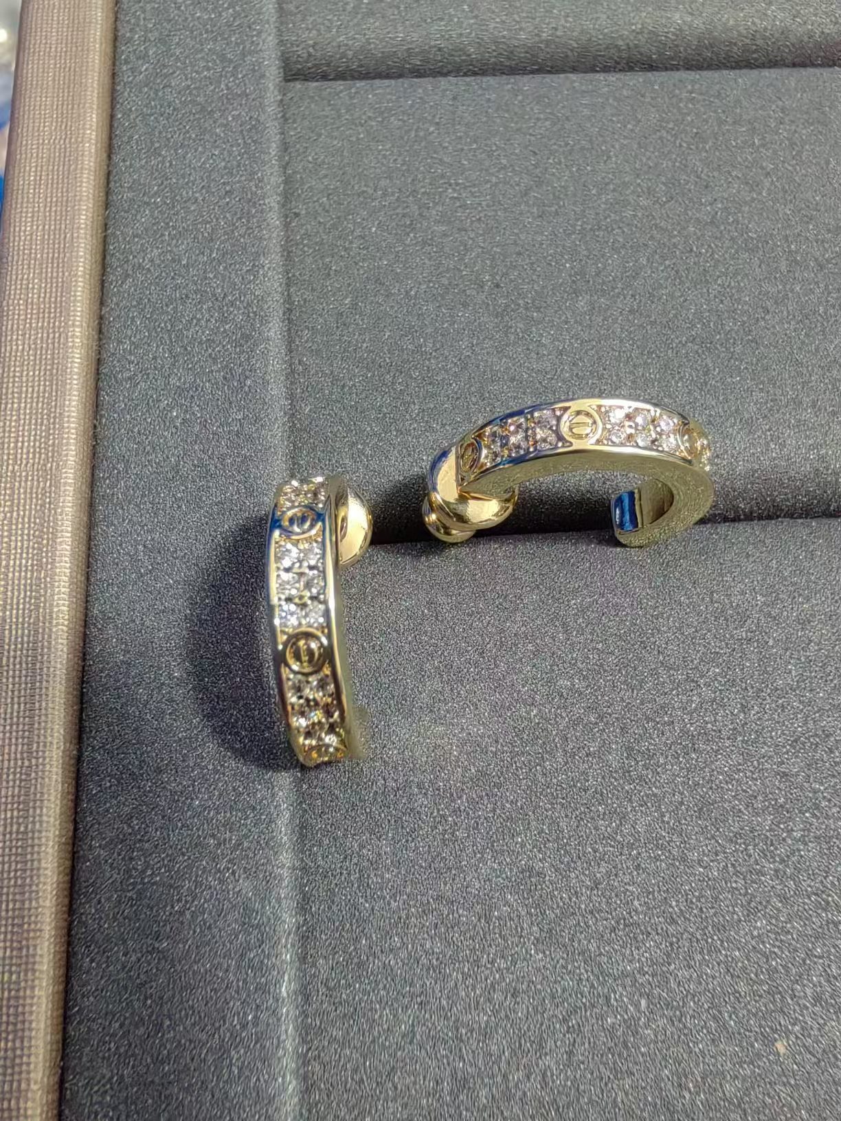 Cartier C Shape Earrings - Original Replica Club