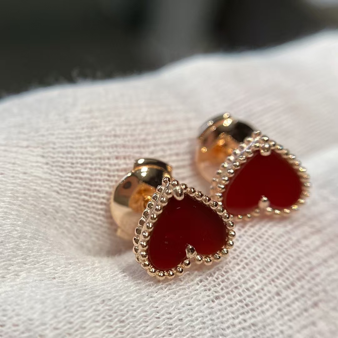 VCA Heart Stud Earrings - Original Replica Club