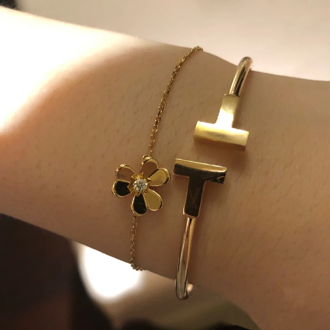 VCA Frivole Flora Bracelets - Original Replica Club