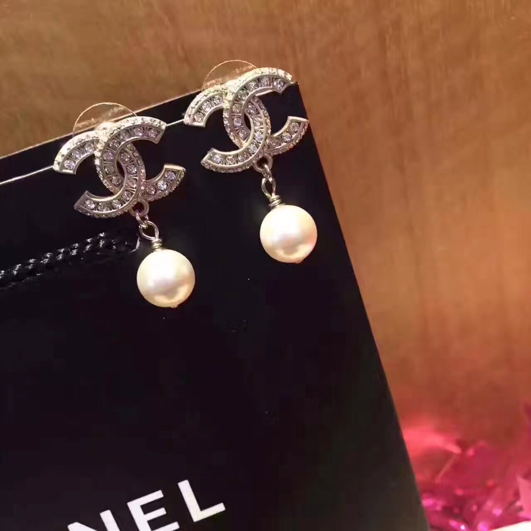 Chanel Classic Silver CC Pearl Dangle Earrings - Original Replica Club