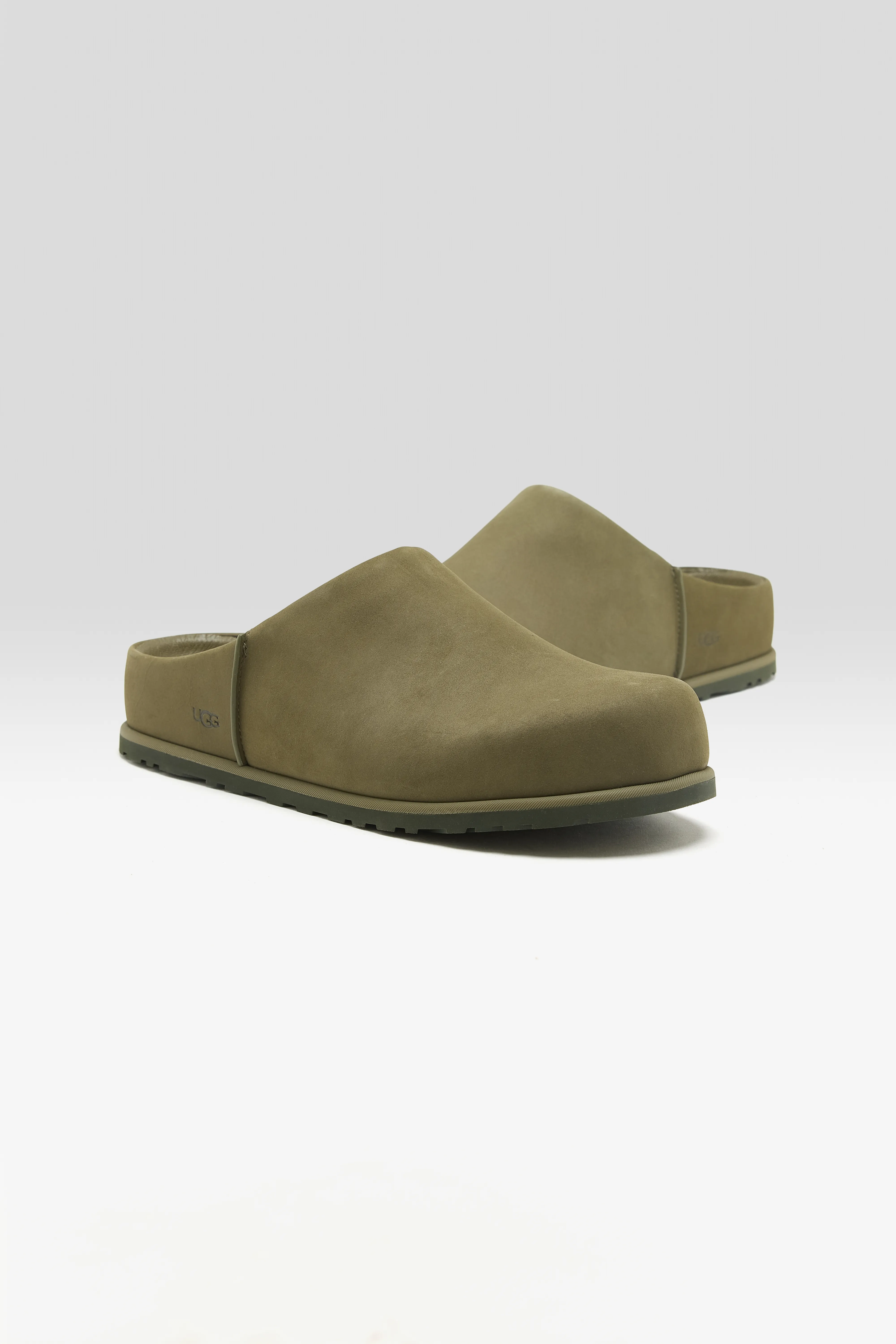 Bellerose Otzo Clogs for Men  (261 / M / DARK OLIVE)