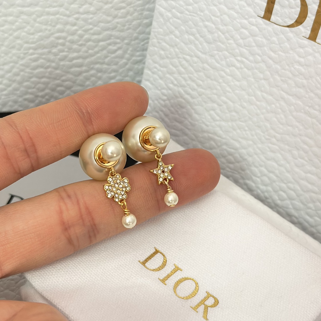 Dior Asymmetric Star Clover Dangle Pearl Earrings - Original Replica Club