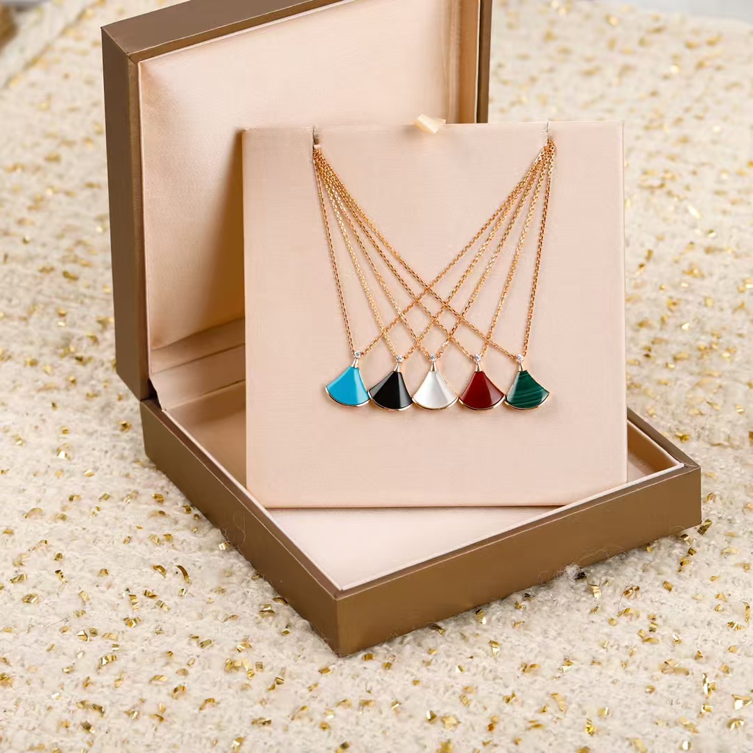 Bvlgari Divas' Dream Necklace - Original Replica Club
