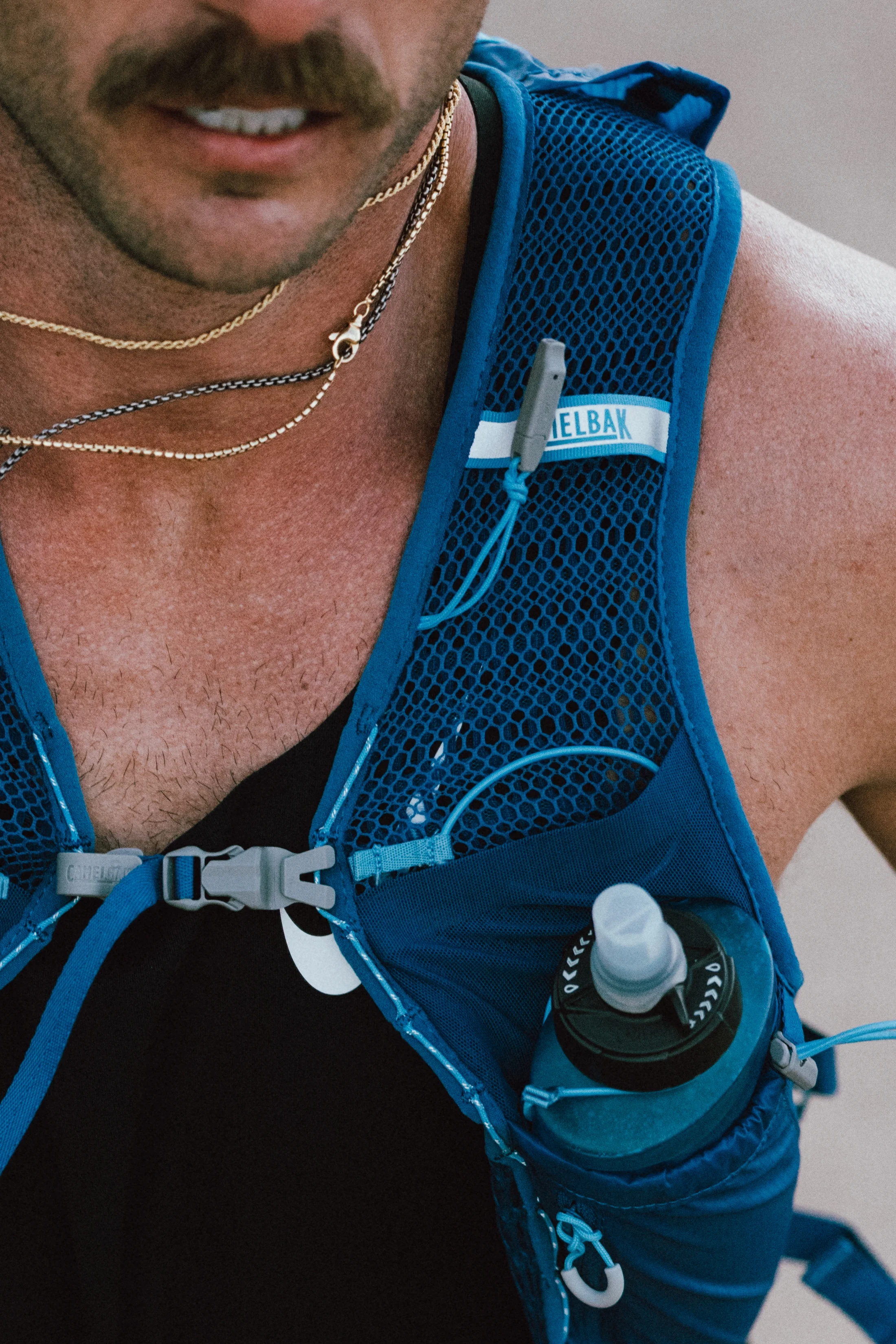 Camelbak Trail Run Vest 34oz, Corsair Teal - Image 4
