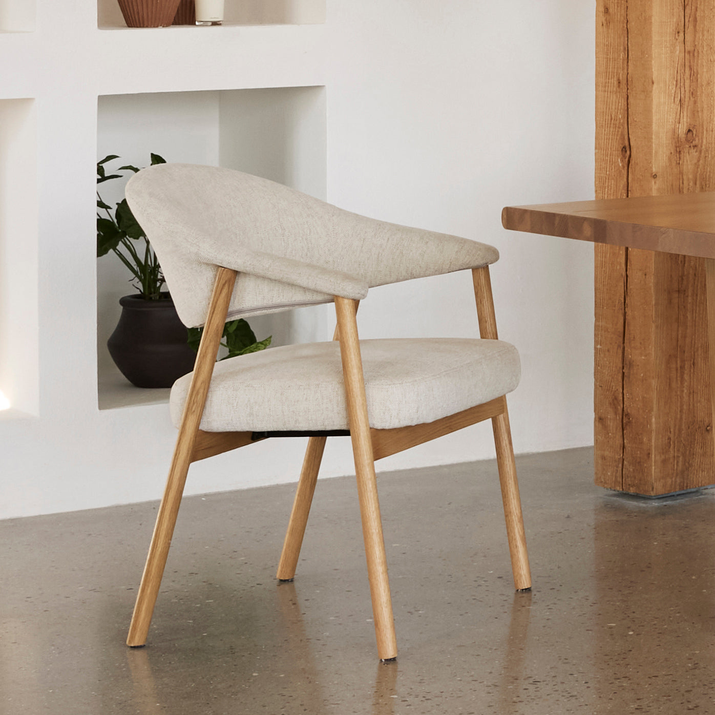 Blokker Pucca Eetkamerstoel - Licht Eiken - Beige