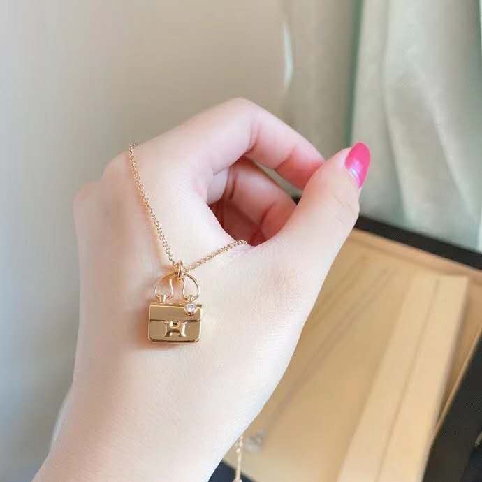 Hermes Plain Surface Bag Pendant Necklace - Original Replica Club