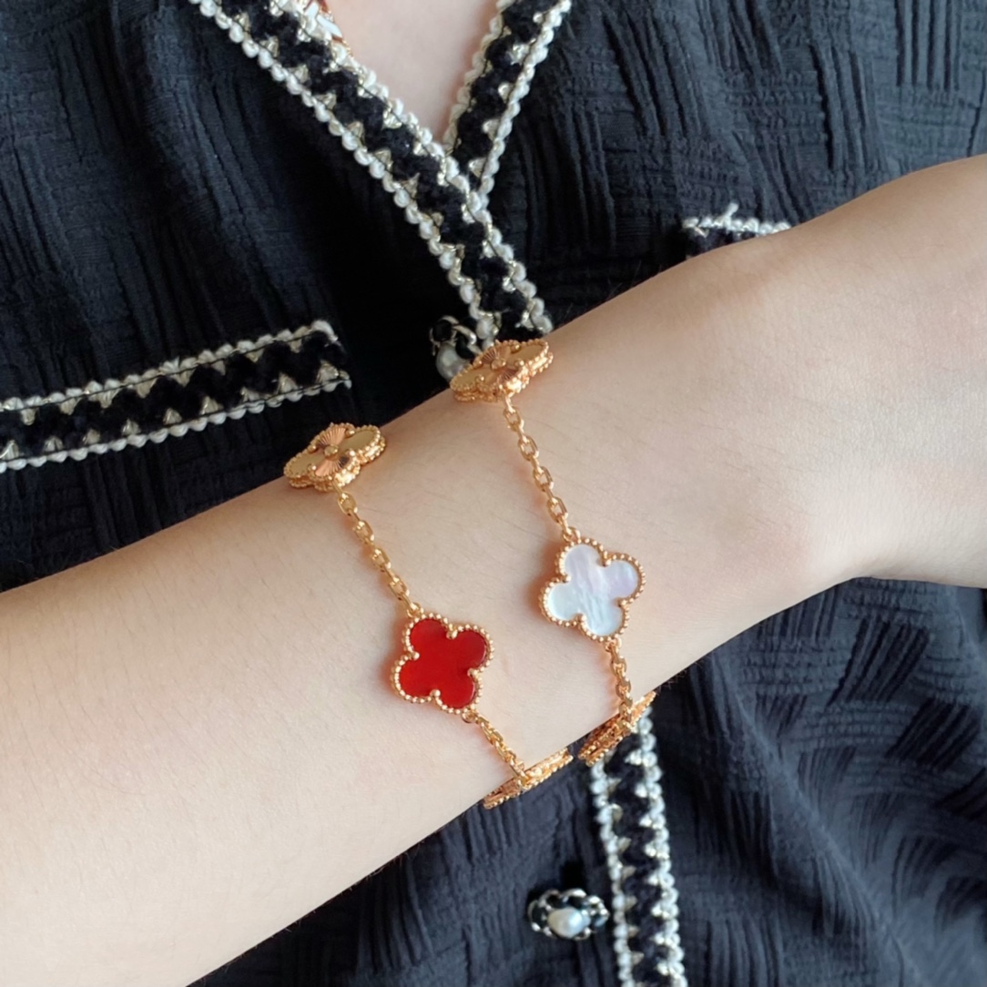 VCA Vintage Alhambra Bracelet, 5 Motifs - Original Replica Club