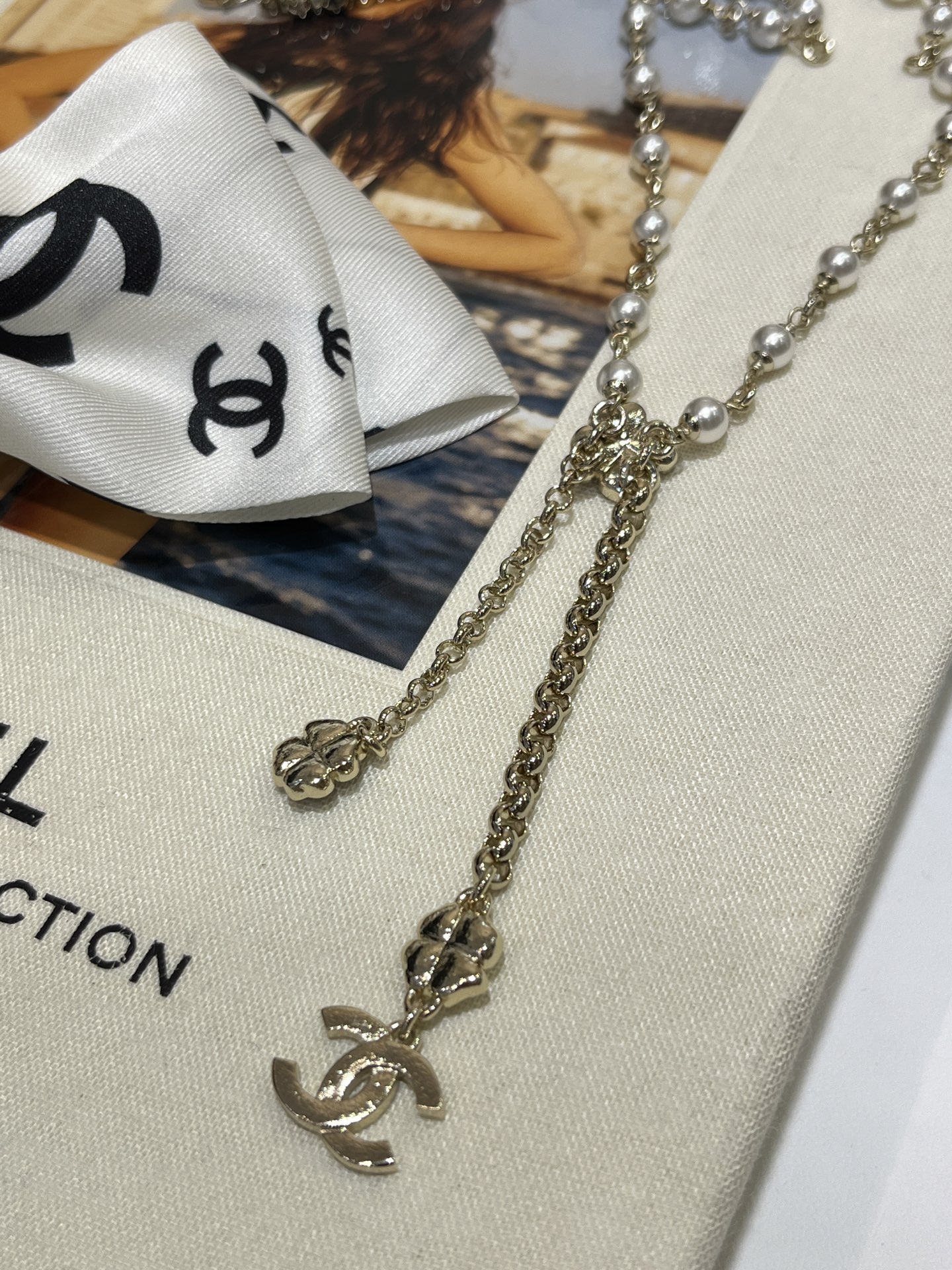 Chanel Pearls and Clover CC Dangle Sweater Necklace - Original Replica Club