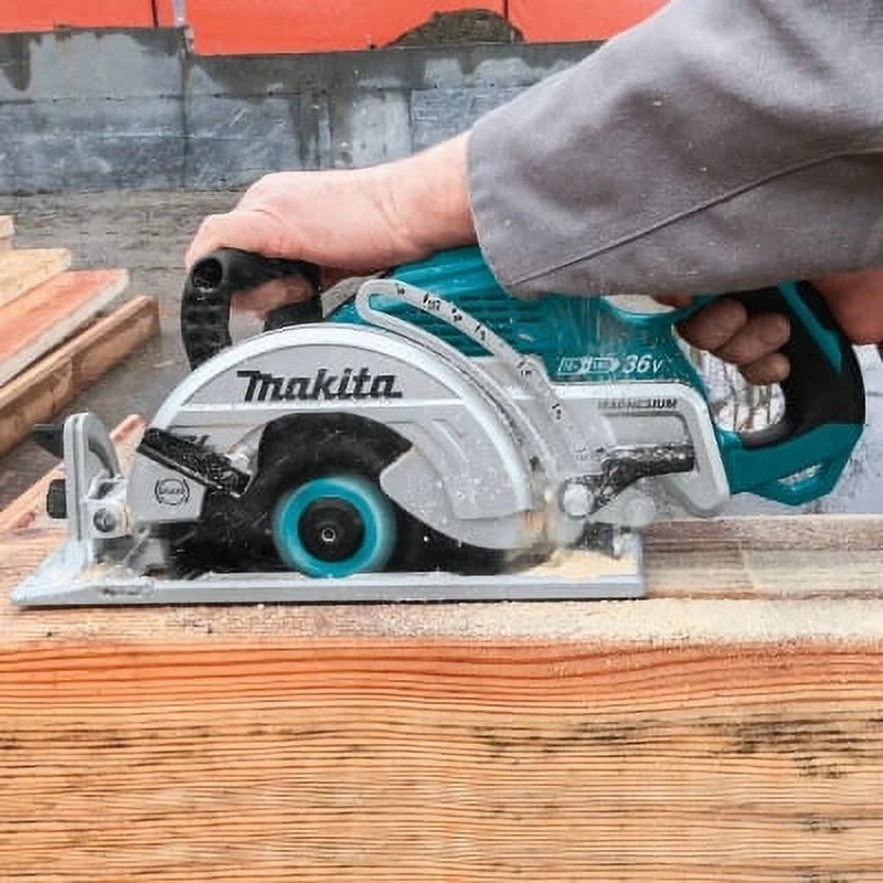 Open Box Makita 18V 7-1/4 in. Cordless Brushless Circular Saw Tool Only - Image 2