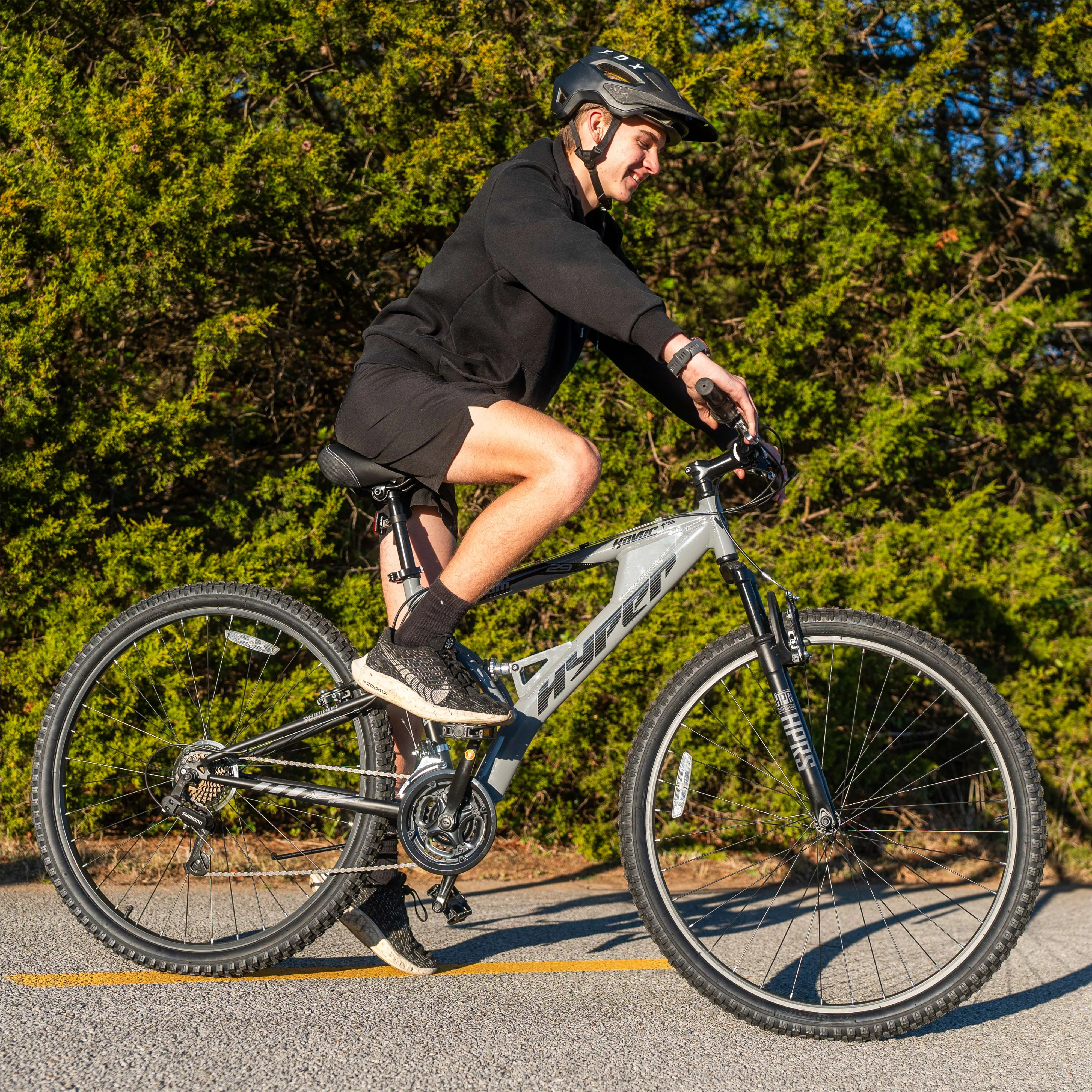 Hyper Bicycles 29" Men's Havoc Mountain Bike, Gray - Image 20