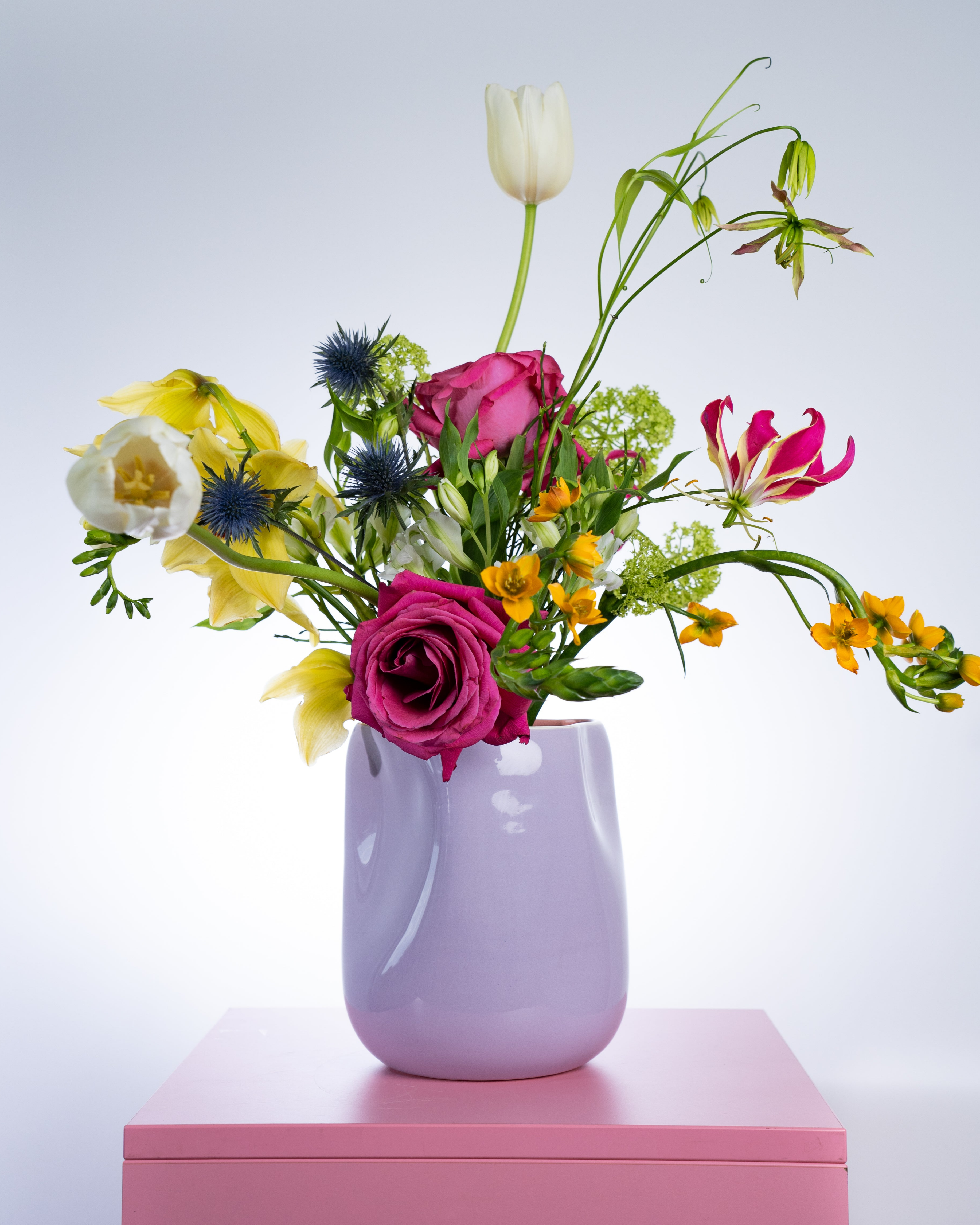 João Vase L lila rosa