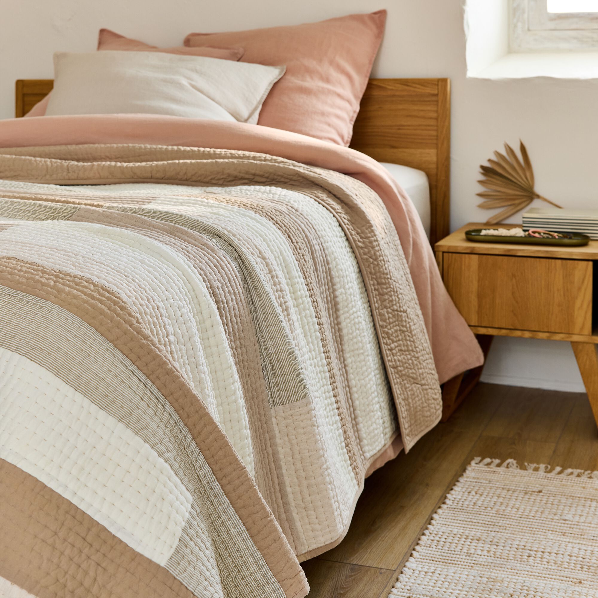CAMINO - Couvre-litpatchwork en coton 230x250cm - beige