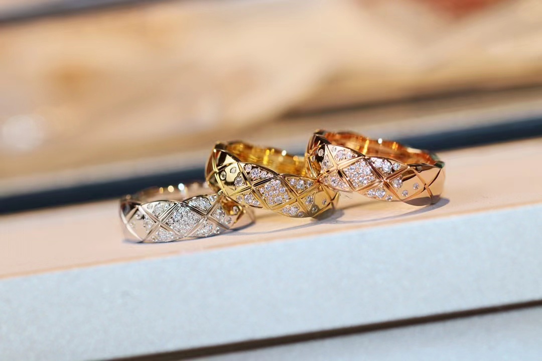 Chanel Diamond Coco Crush Ring - Wide - Original Replica Club