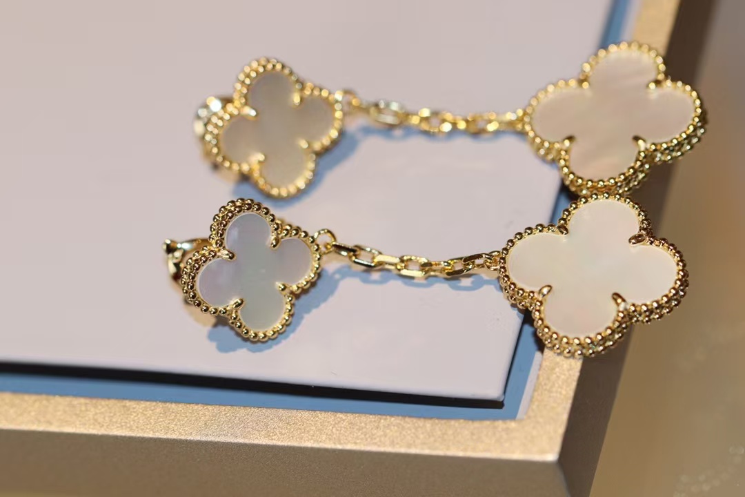VCA Magic Alhambra Earrings, 2 Motifs - Original Replica Club