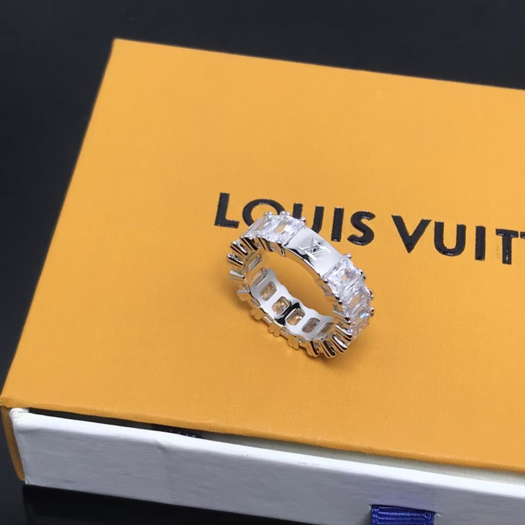 Louis Vuitton Cube Diamond Ring - Original Replica Club