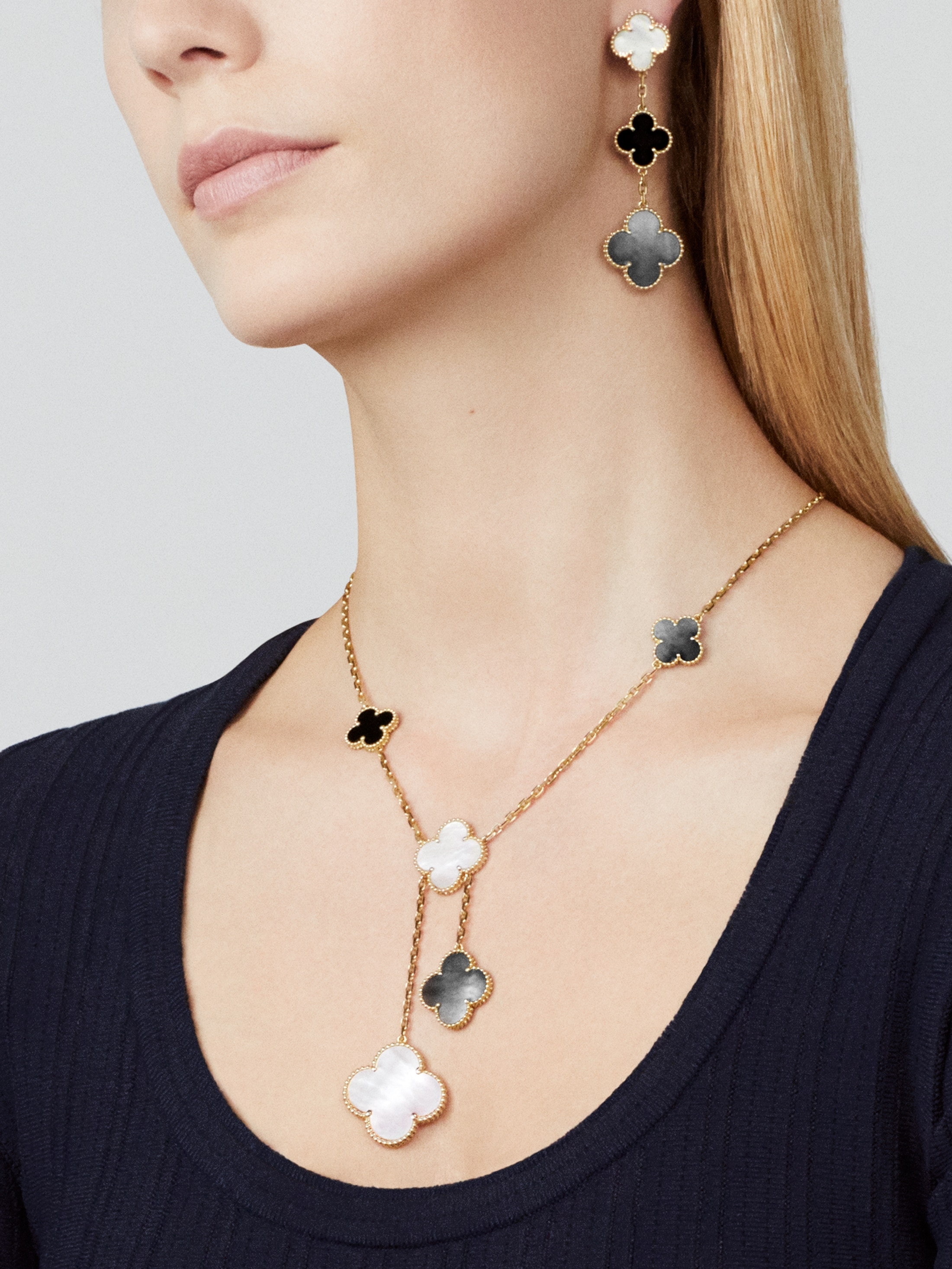 Replicate Magic Alhambra necklace, 6 motifs(1:1 replica) - Original Replica Club