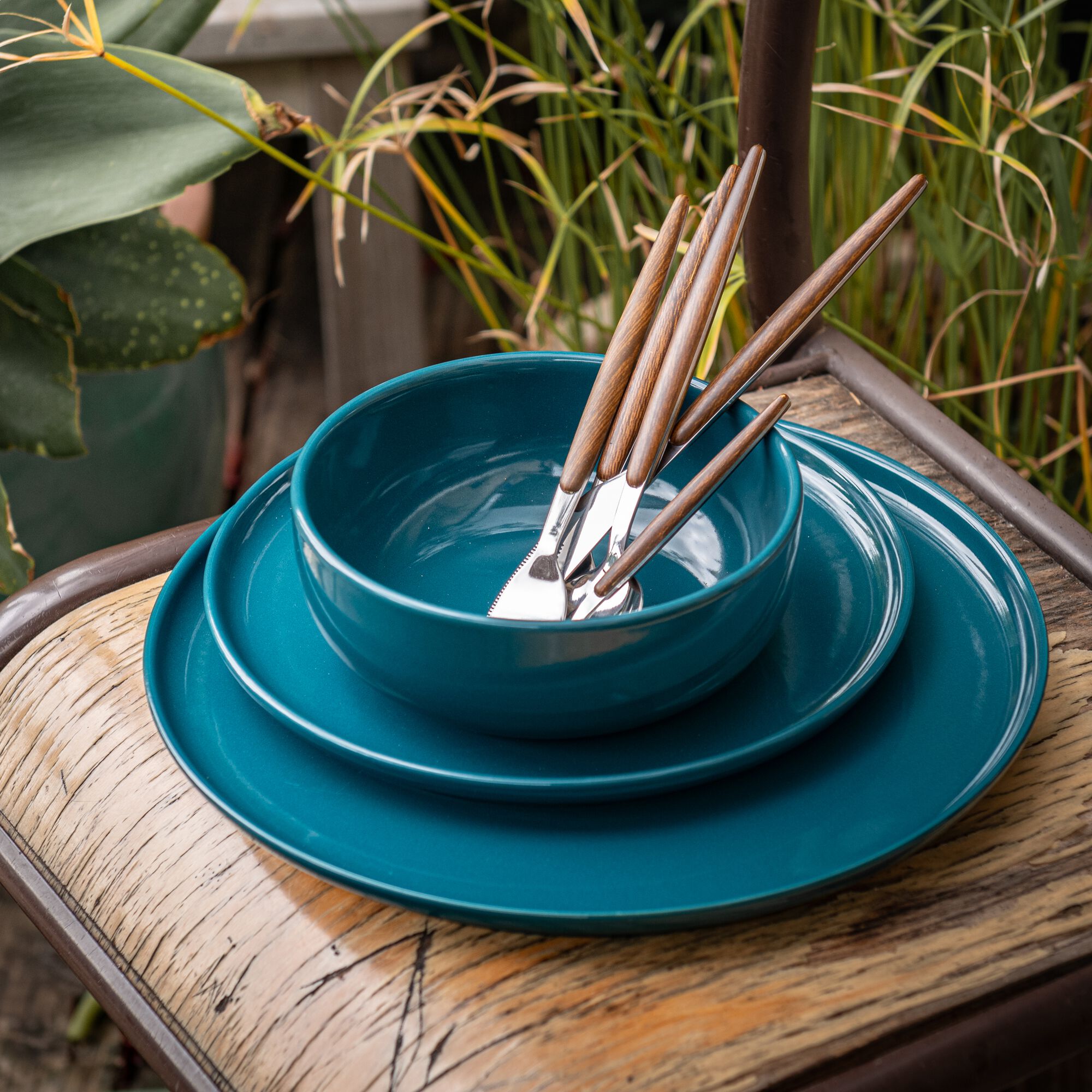 SELMA - Assiette plate en faïence D28cm - bleu figuerolles