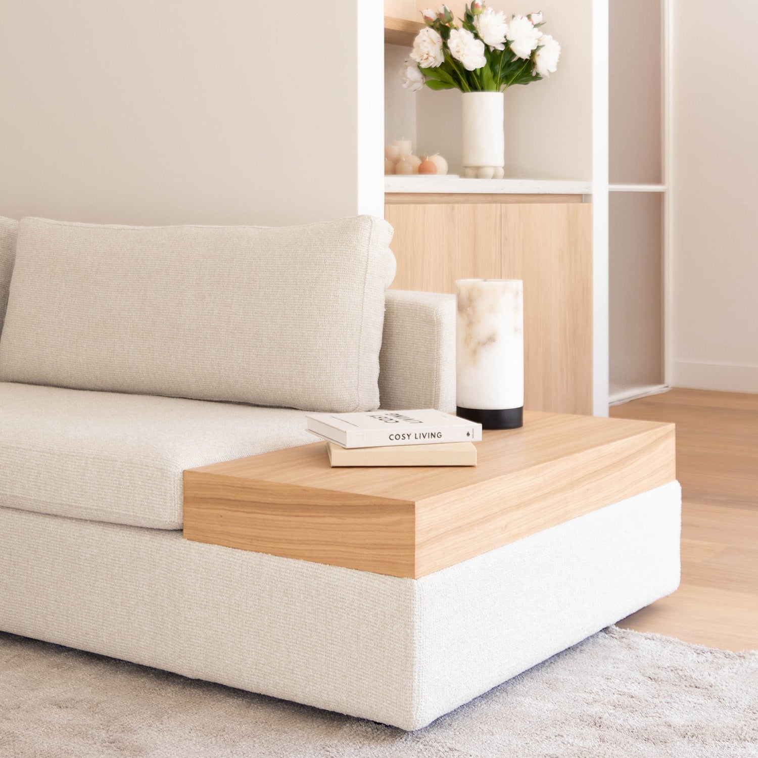 Atmooz Kizo L Tafellamp – Ø14 cm – Alabaster – Zwarte Eiken Voet – E14