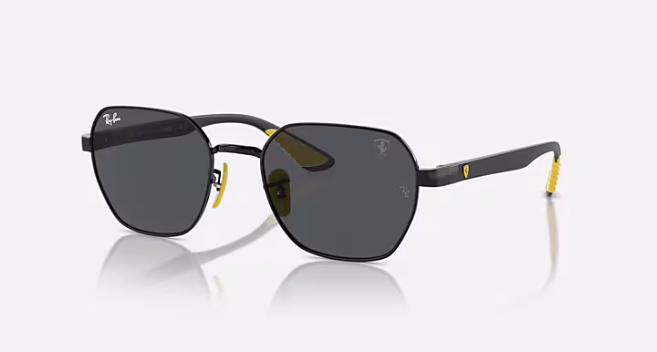 Ray-Ban RB3794M SCUDERIA FERRARI COLLECTION